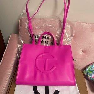 Telfar Medium Shopping Tote Azalea